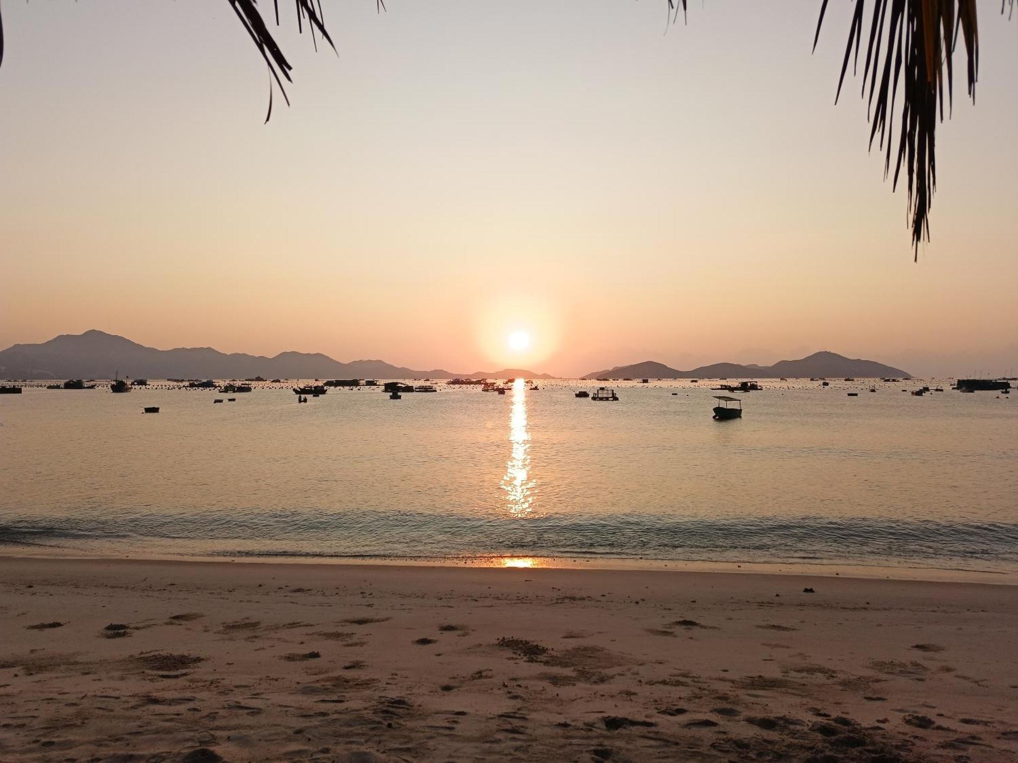 The Sunrise Anh Tu Hotel Cam Ranh Bagian luar foto