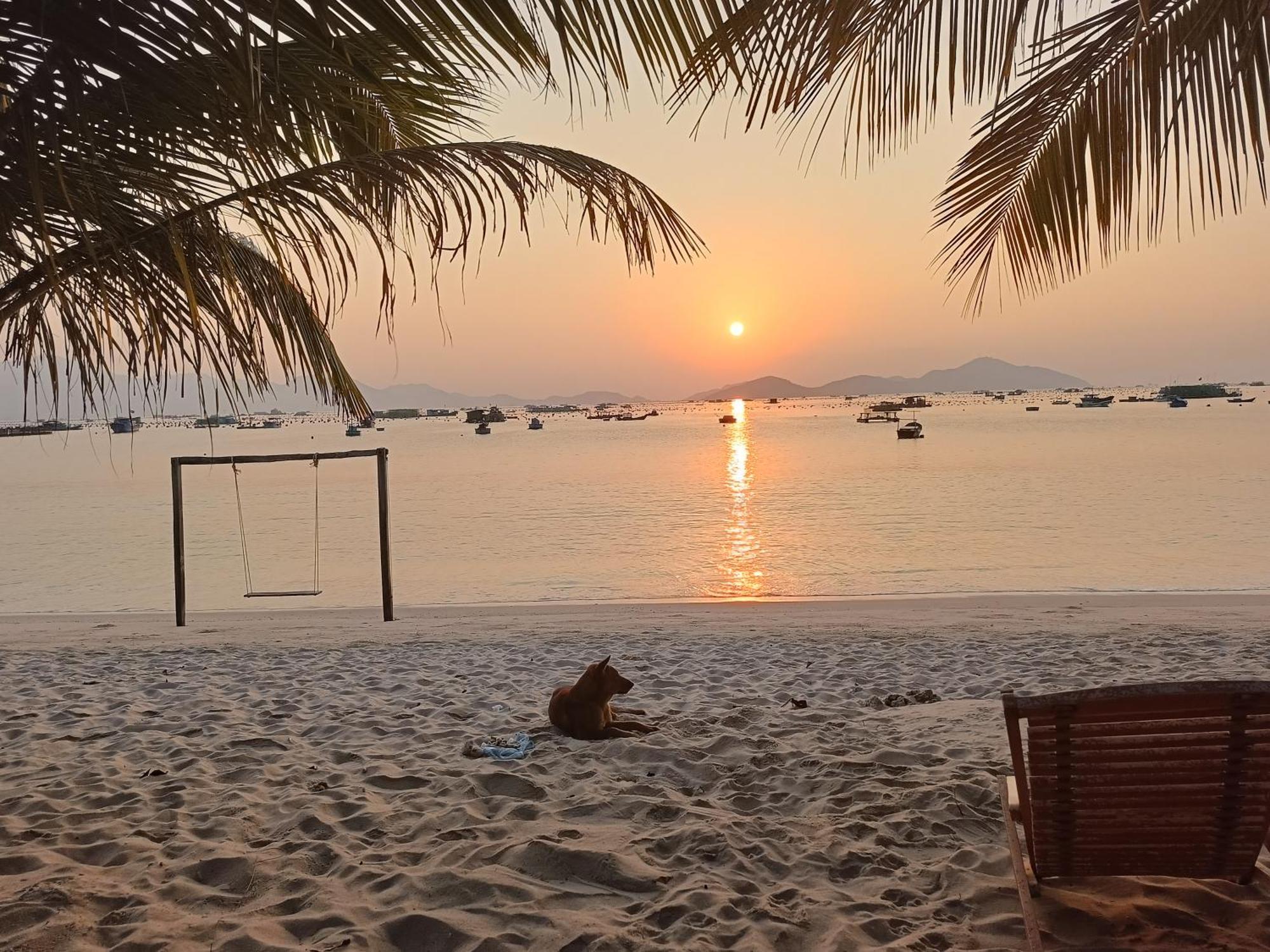 The Sunrise Anh Tu Hotel Cam Ranh Bagian luar foto