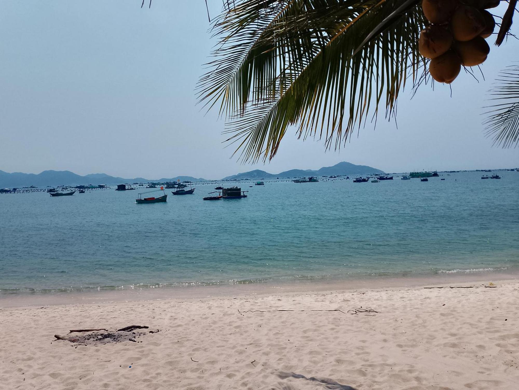 The Sunrise Anh Tu Hotel Cam Ranh Ruang foto
